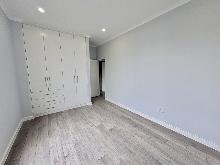 4 Bedroom Property for Sale in Sandown Western Cape